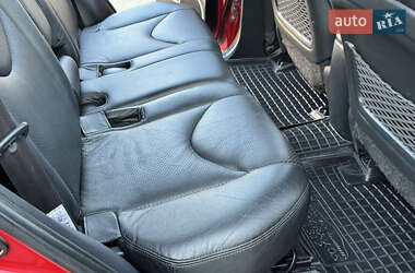 Внедорожник / Кроссовер Toyota RAV4 2006 в 