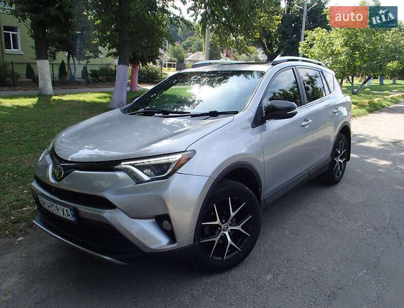 Внедорожник / Кроссовер Toyota RAV4 2016 в Харькове