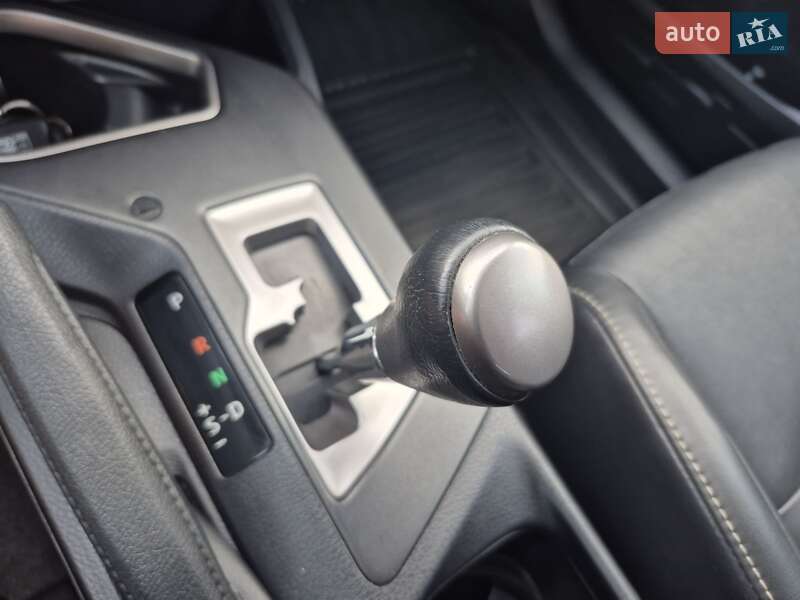 Позашляховик / Кросовер Toyota RAV4 2016 в Житомирі