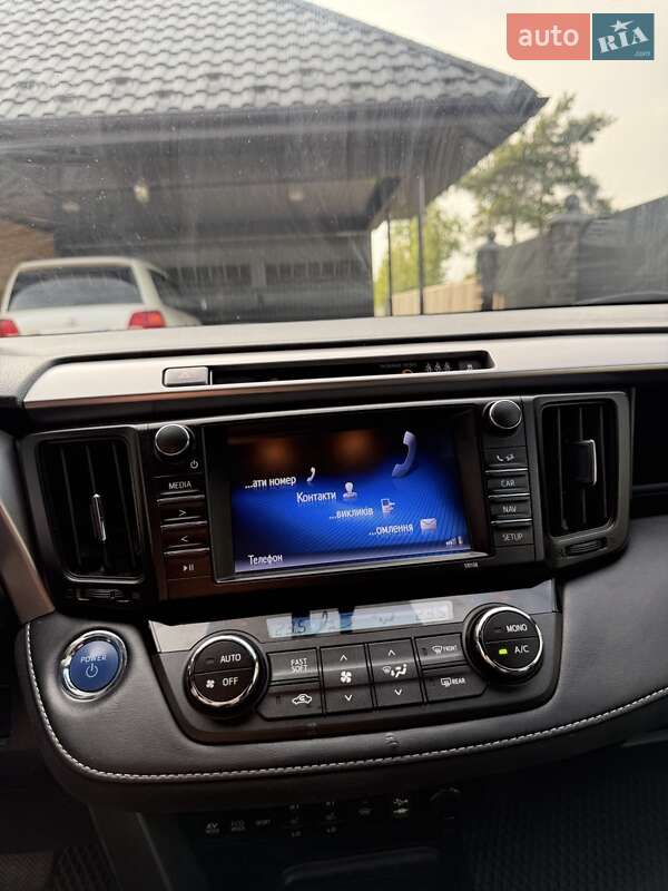 Внедорожник / Кроссовер Toyota RAV4 2018 в Сарнах фото 11 Внедорожник / Кроссовер Toyota RAV4 2018 в Сарнах