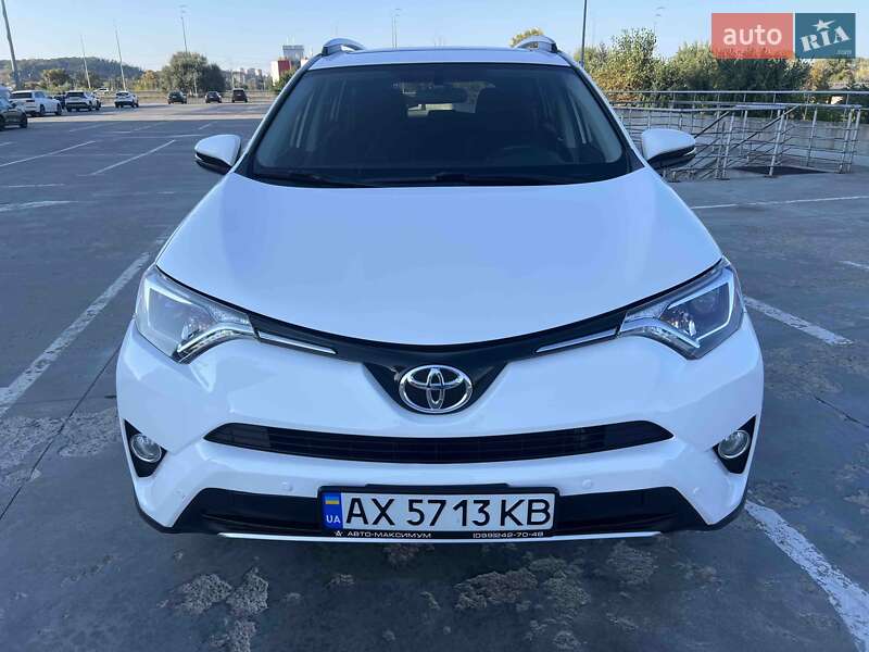 Toyota RAV4 2016