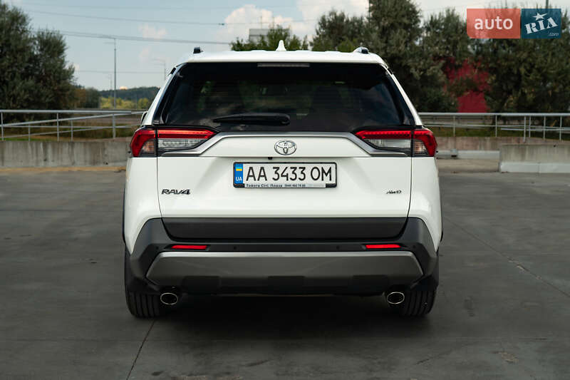 Внедорожник / Кроссовер Toyota RAV4 2018 в Киеве фото 4 Внедорожник / Кроссовер Toyota RAV4 2018 в Киеве