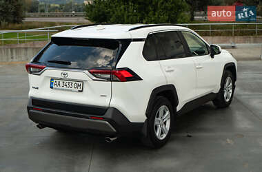 Внедорожник / Кроссовер Toyota RAV4 2018 в Киеве