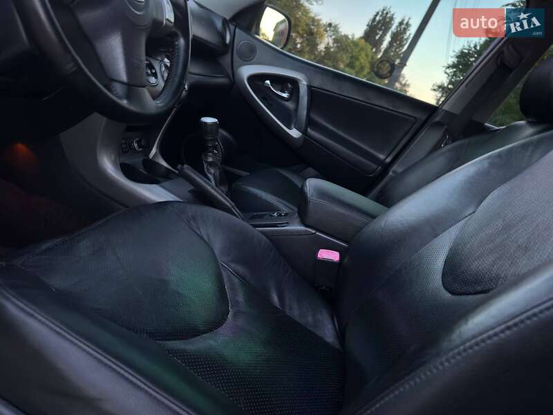 Внедорожник / Кроссовер Toyota RAV4 2007 в Ахтырке