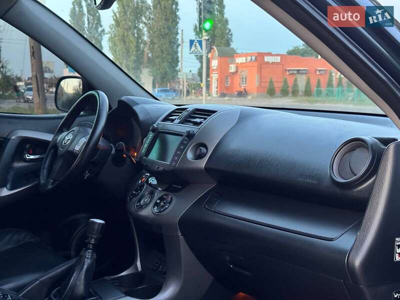 Внедорожник / Кроссовер Toyota RAV4 2007 в Ахтырке
