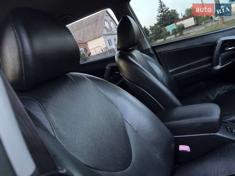 Внедорожник / Кроссовер Toyota RAV4 2007 в Ахтырке