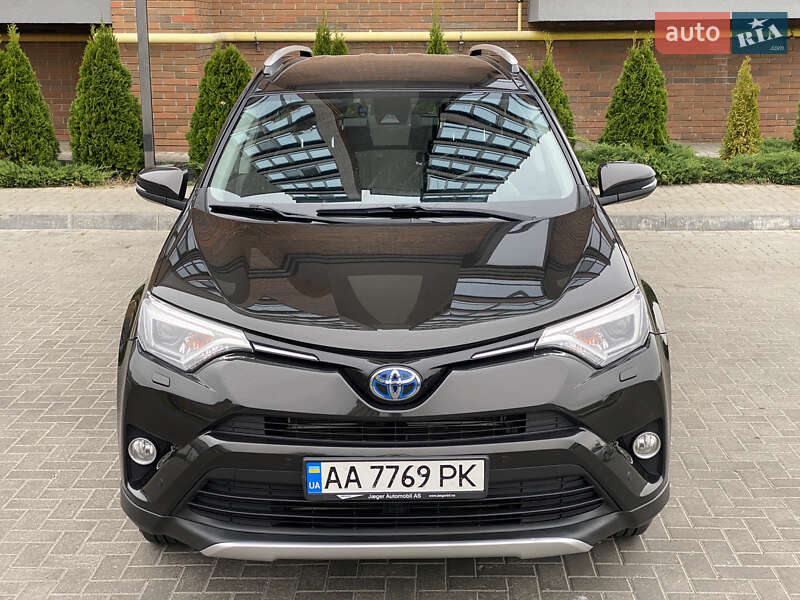 Внедорожник / Кроссовер Toyota RAV4 2016 в Житомире