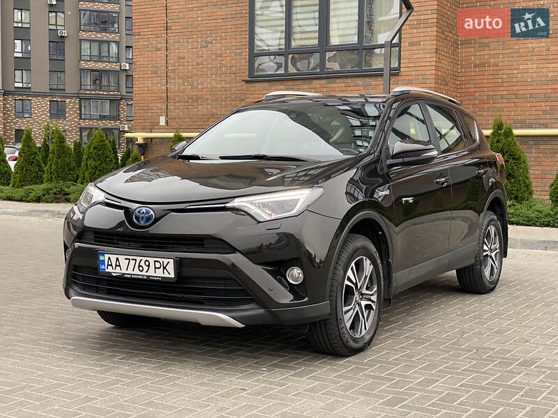 Внедорожник / Кроссовер Toyota RAV4 2016 в Житомире