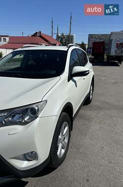 Позашляховик / Кросовер Toyota RAV4 2013 в Полтаві