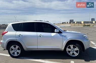 Внедорожник / Кроссовер Toyota RAV4 2007 в 