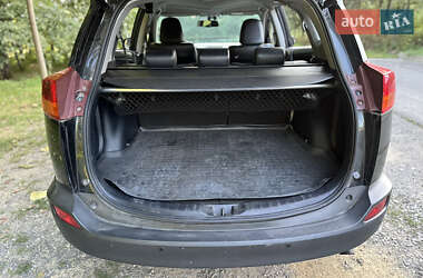 Внедорожник / Кроссовер Toyota RAV4 2014 в 