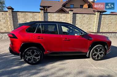 Внедорожник / Кроссовер Toyota RAV4 2021 в 