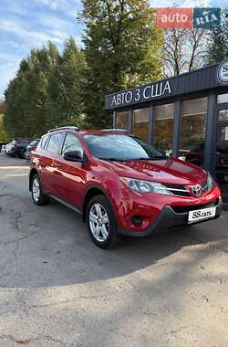 Внедорожник / Кроссовер Toyota RAV4 2015 в Полтаве