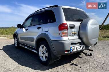 Позашляховик / Кросовер Toyota RAV4 2000 в 