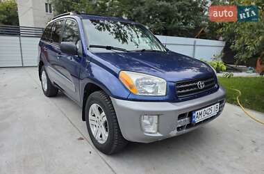 Внедорожник / Кроссовер Toyota RAV4 2003 в Бердичеве