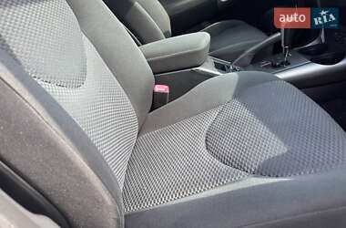Внедорожник / Кроссовер Toyota RAV4 2011 в 
