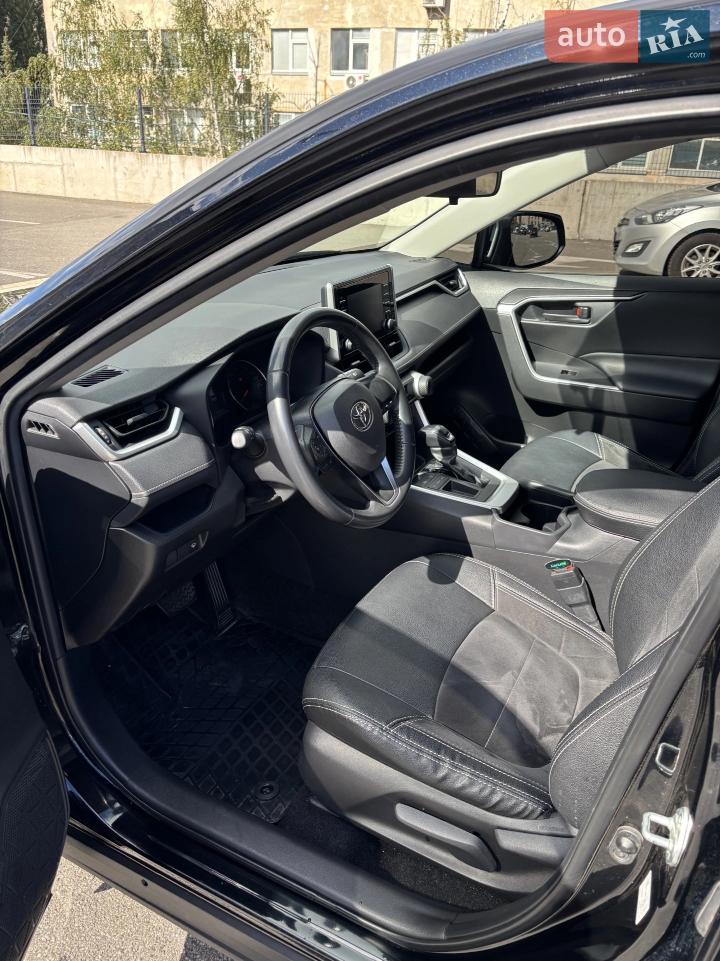 2020 Toyota RAV 4 - мініатюра 3