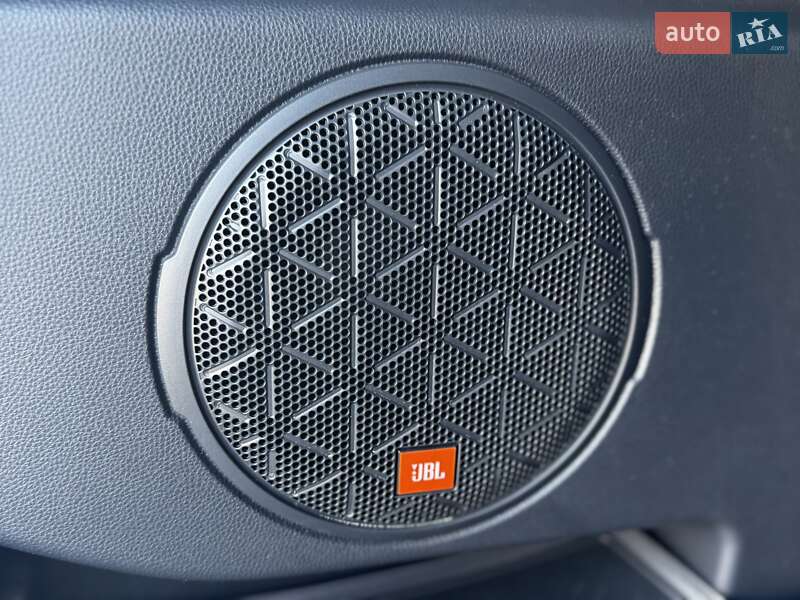 Позашляховик / Кросовер Toyota RAV4 2024 в Рівному