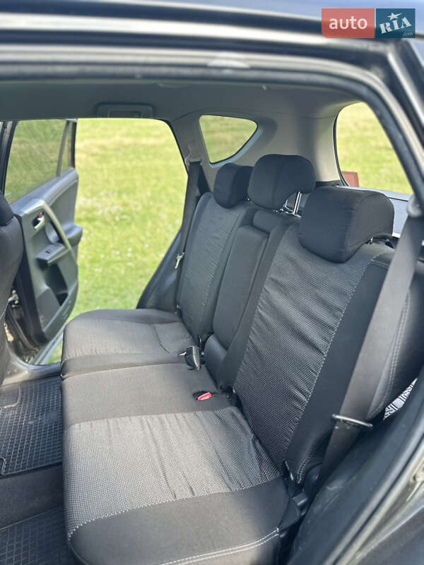 Внедорожник / Кроссовер Toyota RAV4 2013 в Львове