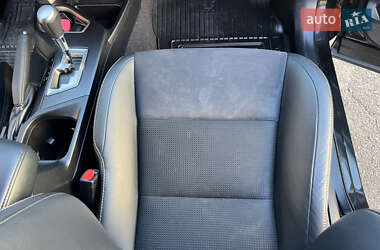 Внедорожник / Кроссовер Toyota RAV4 2017 в 