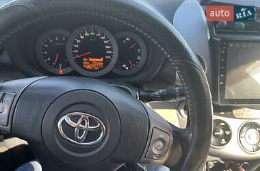 Внедорожник / Кроссовер Toyota RAV4 2006 в Яремче