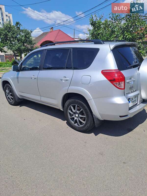 Позашляховик / Кросовер Toyota RAV4 2007 в Черкасах
