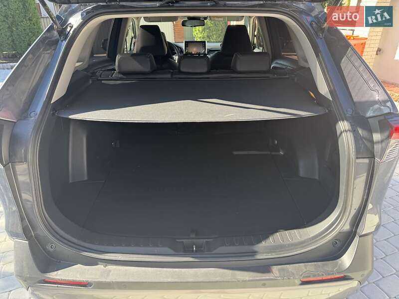 Внедорожник / Кроссовер Toyota RAV4 2020 в Копычинце