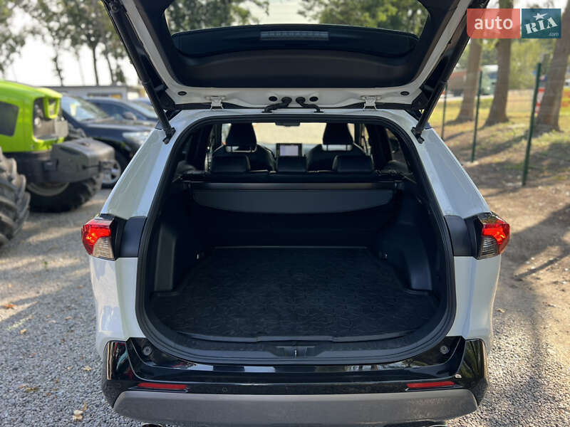 Позашляховик / Кросовер Toyota RAV4 2019 в Умані фото 7 Позашляховик / Кросовер Toyota RAV4 2019 в Умані