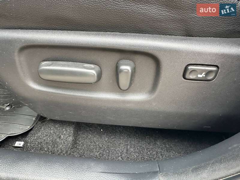 Позашляховик / Кросовер Toyota RAV4 2011 в Чернівцях фото 31 Позашляховик / Кросовер Toyota RAV4 2011 в Чернівцях