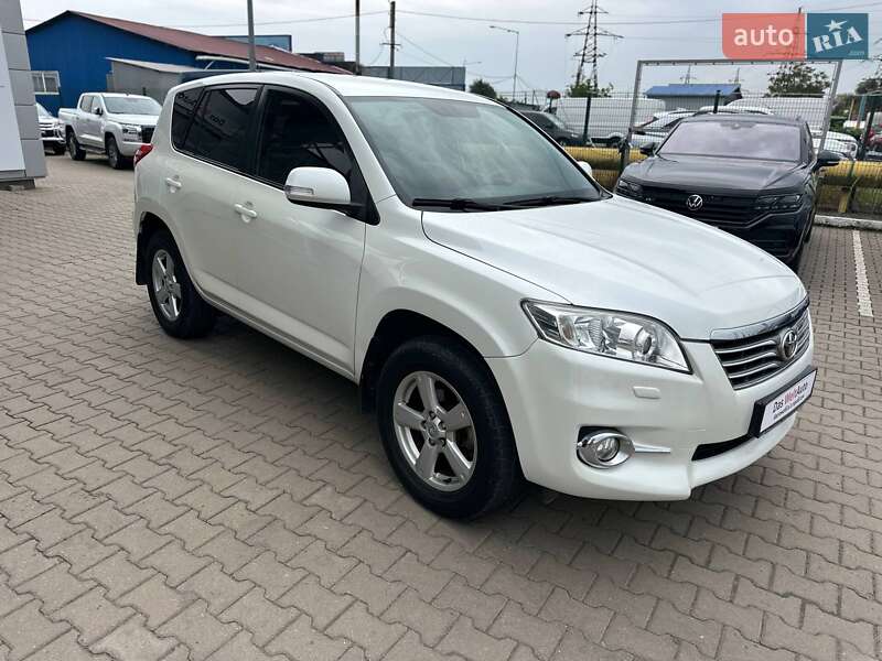 Позашляховик / Кросовер Toyota RAV4 2011 в Чернівцях фото 8 Позашляховик / Кросовер Toyota RAV4 2011 в Чернівцях