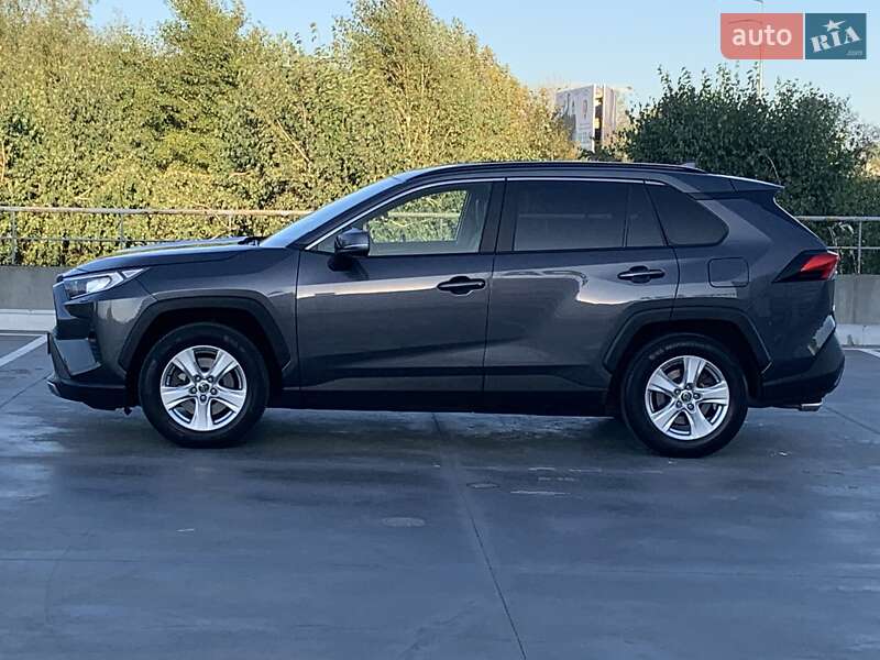 Позашляховик / Кросовер Toyota RAV4 2018 в Києві