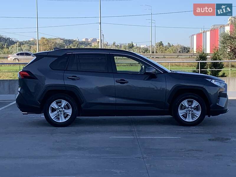 Позашляховик / Кросовер Toyota RAV4 2018 в Києві
