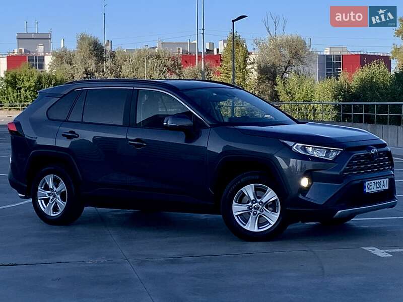 Позашляховик / Кросовер Toyota RAV4 2018 в Києві