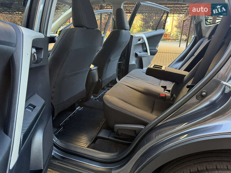 Позашляховик / Кросовер Toyota RAV4 2013 в Одесі фото 34 Позашляховик / Кросовер Toyota RAV4 2013 в Одесі