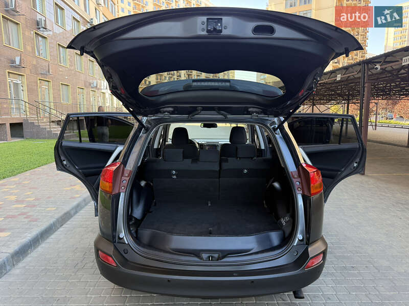 Позашляховик / Кросовер Toyota RAV4 2013 в Одесі фото 52 Позашляховик / Кросовер Toyota RAV4 2013 в Одесі