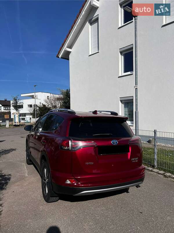 Внедорожник / Кроссовер Toyota RAV4 2018 в Днепре