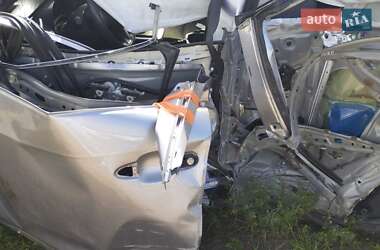 Внедорожник / Кроссовер Toyota RAV4 2021 в 