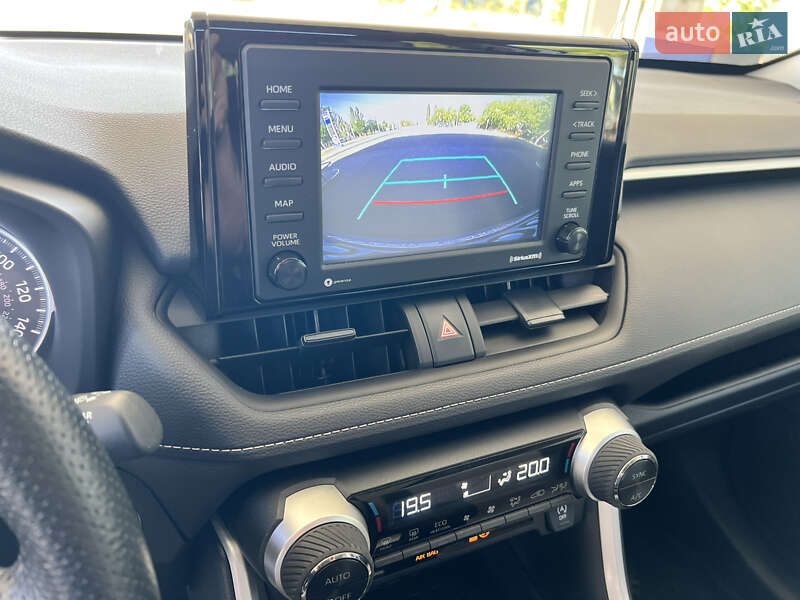 Внедорожник / Кроссовер Toyota RAV4 2021 в Николаеве