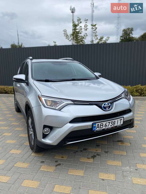 Внедорожник / Кроссовер Toyota RAV4 2016 в Виннице