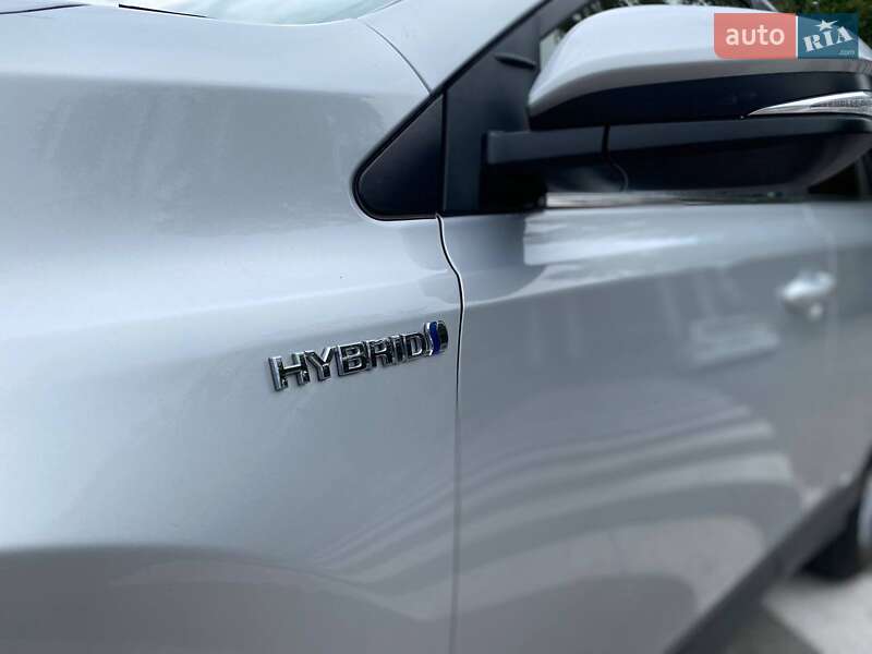 Внедорожник / Кроссовер Toyota RAV4 2016 в Виннице