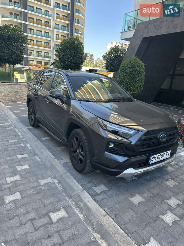 Внедорожник / Кроссовер Toyota RAV4 2023 в Одессе