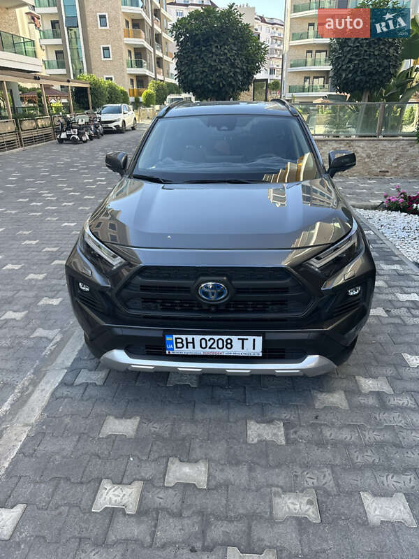 Внедорожник / Кроссовер Toyota RAV4 2023 в Одессе