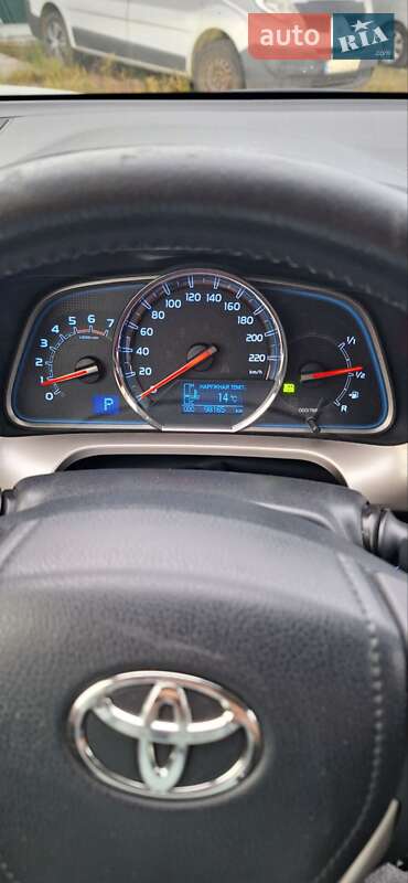 Позашляховик / Кросовер Toyota RAV4 2013 в Харкові