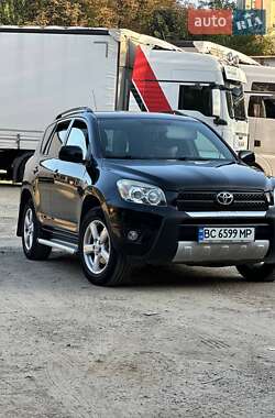 Позашляховик / Кросовер Toyota RAV4 2006 в Львові