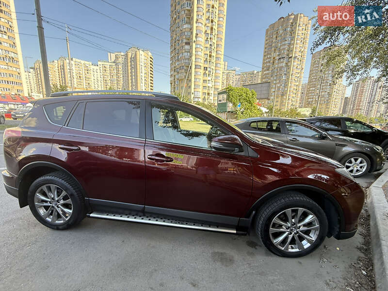 Позашляховик / Кросовер Toyota RAV4 2015 в Києві фото 6 Позашляховик / Кросовер Toyota RAV4 2015 в Києві