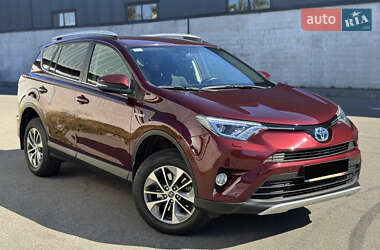 Внедорожник / Кроссовер Toyota RAV4 2017 в Киеве