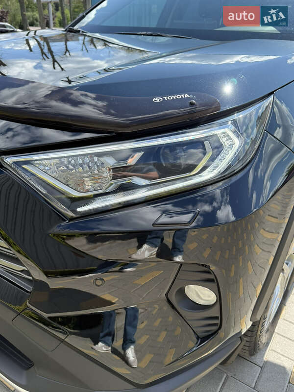 Внедорожник / Кроссовер Toyota RAV4 2020 в Виннице фото 4 Внедорожник / Кроссовер Toyota RAV4 2020 в Виннице