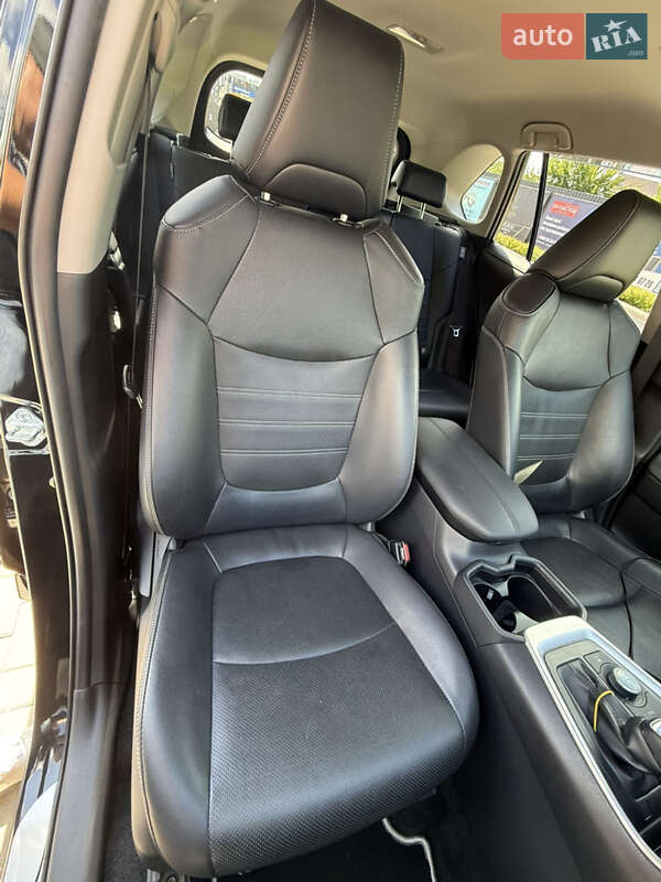 Внедорожник / Кроссовер Toyota RAV4 2020 в Виннице фото 18 Внедорожник / Кроссовер Toyota RAV4 2020 в Виннице