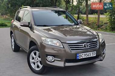 Внедорожник / Кроссовер Toyota RAV4 2010 в 