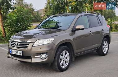 Внедорожник / Кроссовер Toyota RAV4 2010 в 